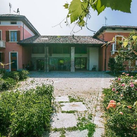 In Viridi Bed and Breakfast Cuneo Exteriör bild