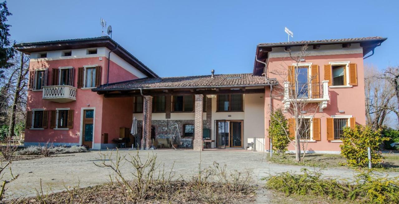 In Viridi Bed and Breakfast Cuneo Exteriör bild